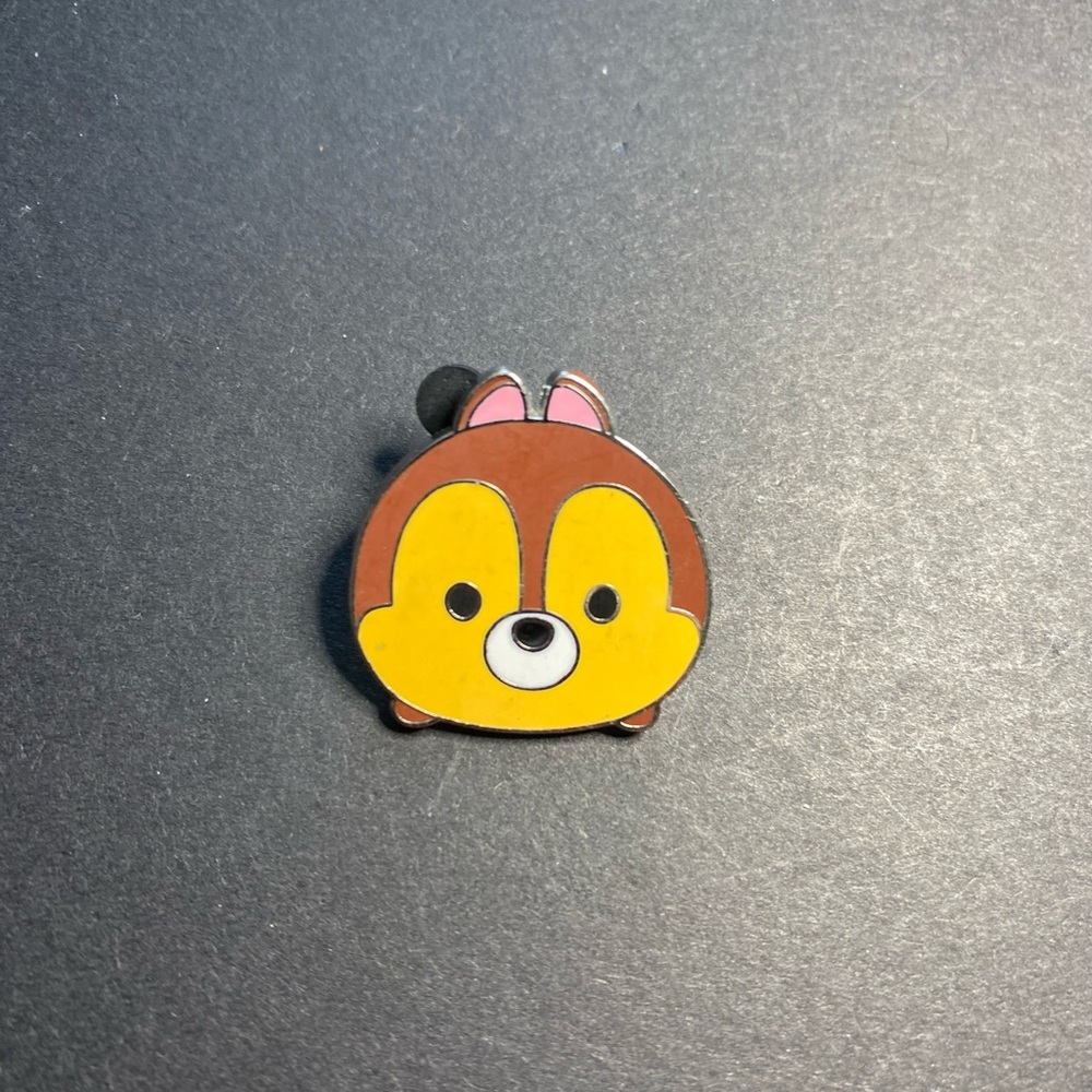 Disney Tsum Tsum Chip Enamel Pin in Brown, Yellow, Pink and Black